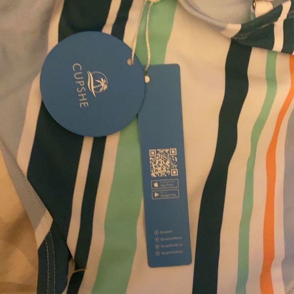 New with Tags Cupshe Wire Cutout One-piece Bathing Suit L - Picture 5 of 5